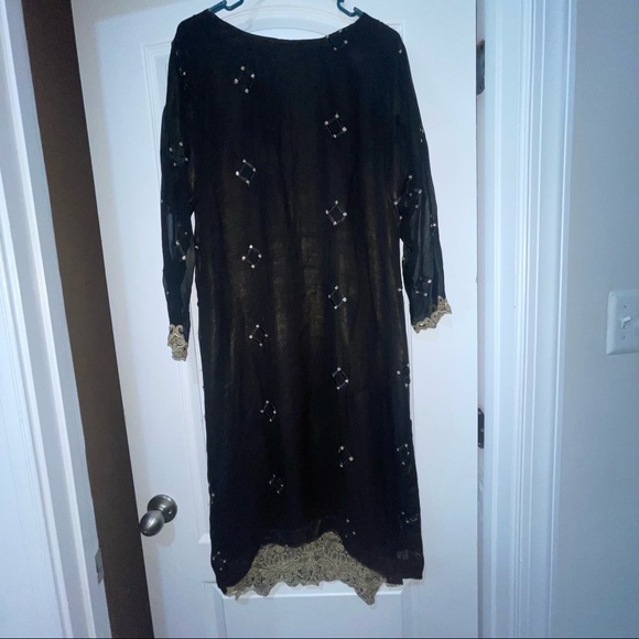 Fancy 3 piece Pakistani Shalwar Kameez - Picture 2 of 4